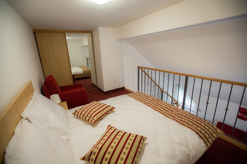 Apartments And Rooms Millennium Ogulin Bilik gambar